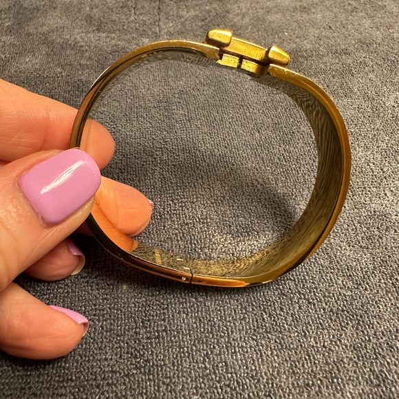 Hermes Gold and White Clic H Bracelet - Picture 10 of 11